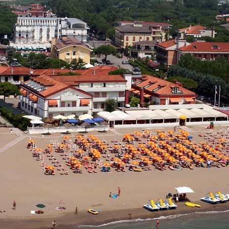 Hotel Righetto Fronte Mare كافالّينو المظهر الخارجي الصورة