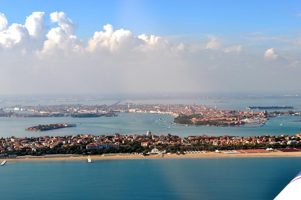 Hotel Righetto Fronte Mare كافالّينو المظهر الخارجي الصورة