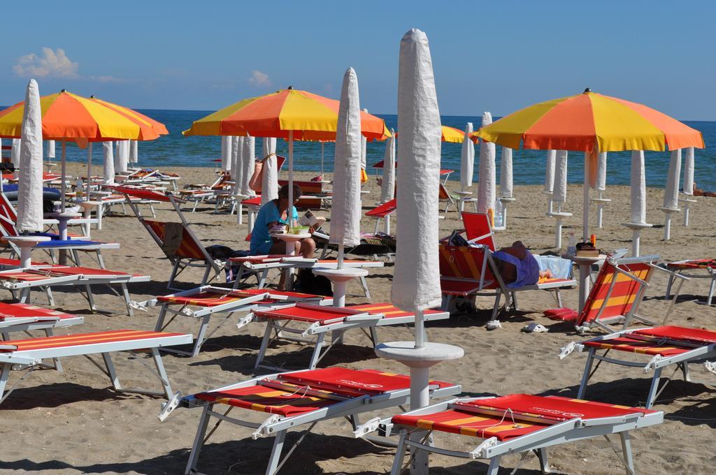 Hotel Righetto Fronte Mare كافالّينو المظهر الخارجي الصورة