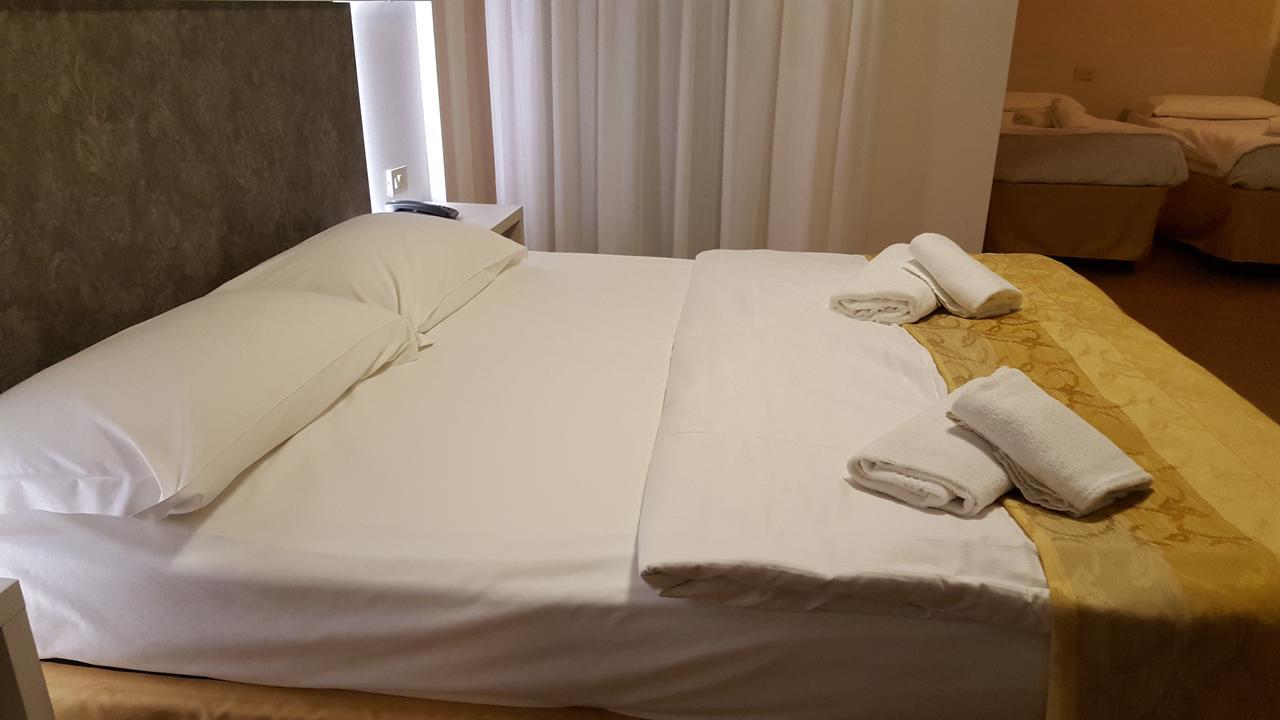 Hotel Righetto Fronte Mare كافالّينو المظهر الخارجي الصورة