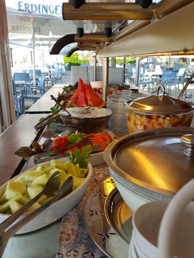 Hotel Righetto Fronte Mare كافالّينو المظهر الخارجي الصورة